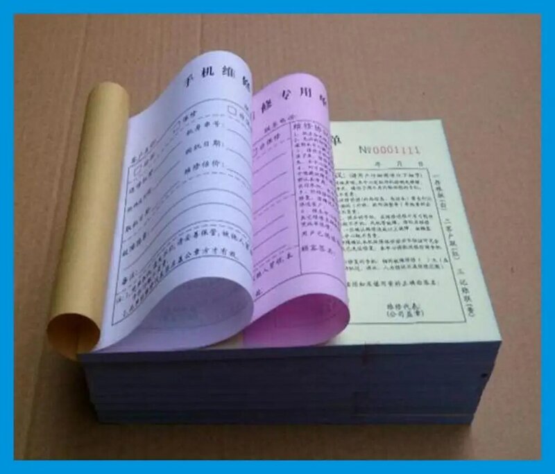 Impresión de libro de recibo de papel sin carbono a todo color de 2 capas 21x14cm