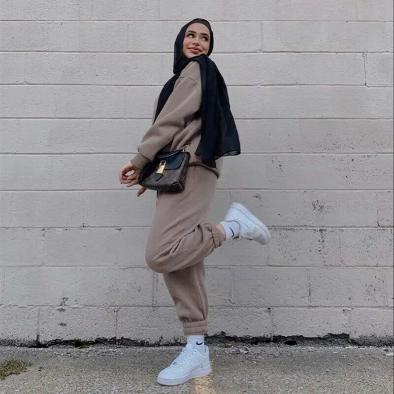 Winter New2pcsSets Bijpassende Outfit Sweatsuit Vrouwen Moslim Fashion Casual Hooded Tops Lange Broek Sport Dragen Effen Kleur Trainingspak