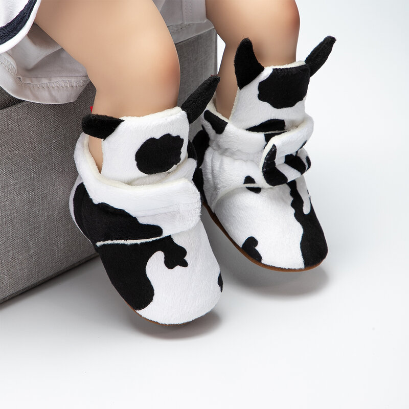 Новое поступление 2021, носки для маленьких мальчиков и девочек, обувь с животными, теплая обувь для малышей, начинающих ходить, хлопковая мягкая подошва, Детские аксессуары для новорожденных
