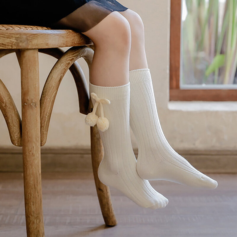 Детские милые однотонные теплые носки с помпоном в стиле унисекс, эластичные длинные носки с помпоном, вязаные носки для малышей, детские чулки