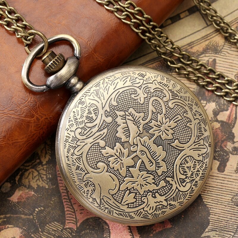 Collar de diseño creativo colgante Digital hueco blanco Retro bronce Irregular números arábigos reloj de bolsillo de cuarzo cadena de reloj FOB