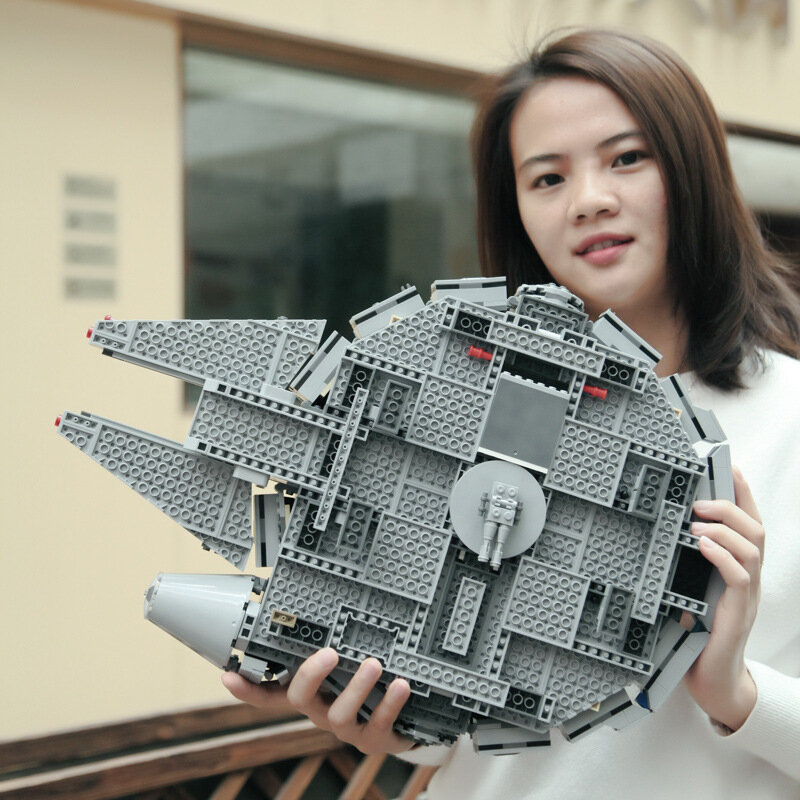 1381 sztuk przebudzenie mocy sokół millenium z gwiezdnych wojen statek kosmiczny kompatybilny Lepining Model klocki dla dzieci prezent
