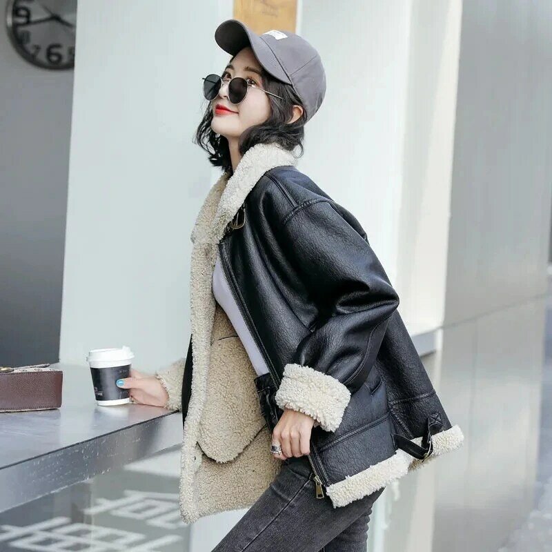 Manteau en fourrure d'agneau pour femme, veste de moto coréenne, Plus velours épais, ample, court en cuir Pu, automne hiver 2021