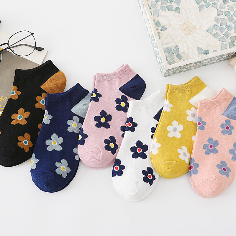 Women Socks Cotton Floral Socks Streetwear Lolita Flower Pattern Print Short Ankle Cute Kawaii Harajuku Sock Girls Gift Mujer
