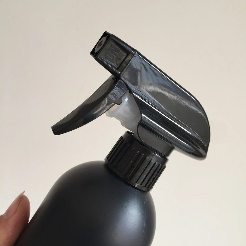 Botella vacía con pulverizador para peluquería, dispensador de Alcohol desinfectante rellenable, rociador de agua para salón de belleza, 500ml