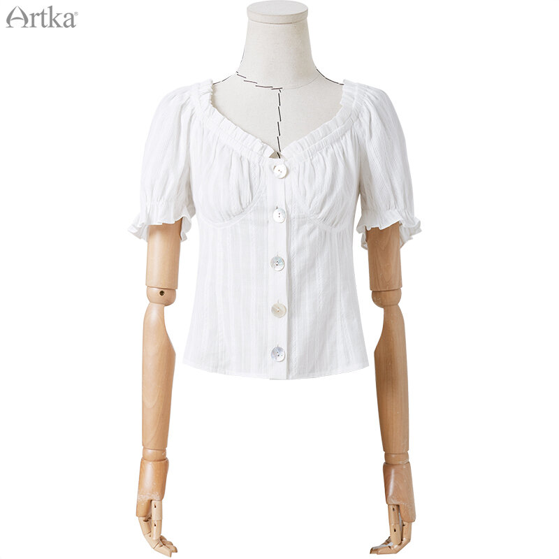 ARTKA 2020 Sommer Neue Frauen Bluse Reine Baumwolle Französisch Vintage V-ausschnitt T-shirt Kurze Laterne Hülse Weiß Shirts Frauen SA20204X