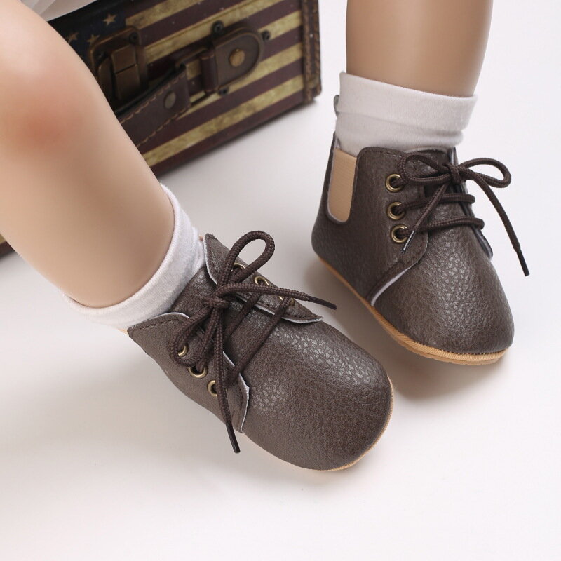 Tênis clássico para bebês, sapatos da moda para meninos e meninas, sola macia, antiderrapante, para primeiros passos