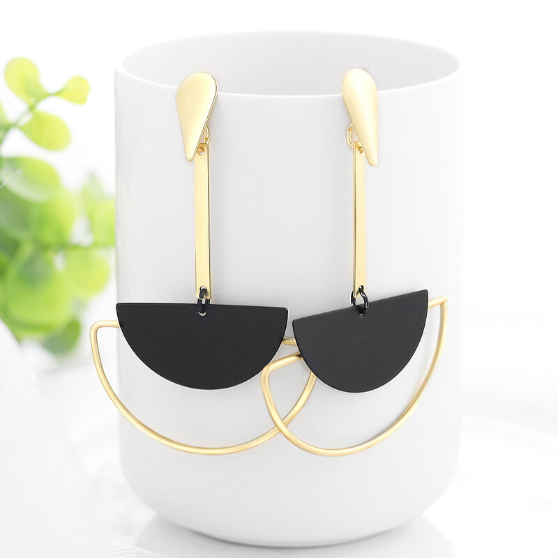 WYBU Summer Style złote kolczyki Drop dla kobiet Geomatric czarne długie wiszące kolczyki trójkąt biżuteria Earing biżuterja