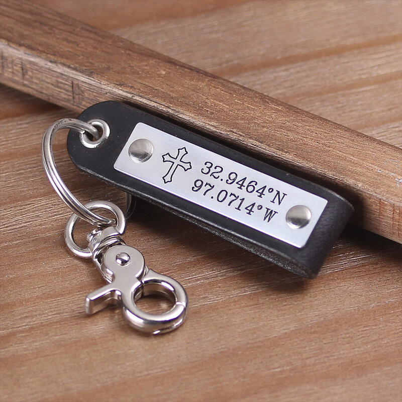 Personalized Dad Gift - Men's Leather Keychain - Gift Idea for Dad - Personalized With Any Text