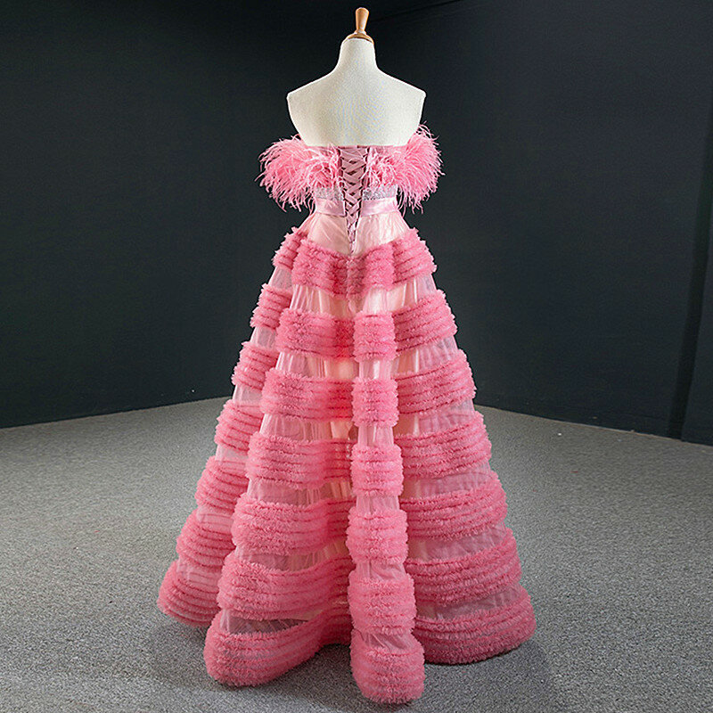 女性のためのピンクの羽,ロマンチックな夜会服,長い,ストラップレス,エンパイアスタイル,家のためのエレガントなイブニングドレス