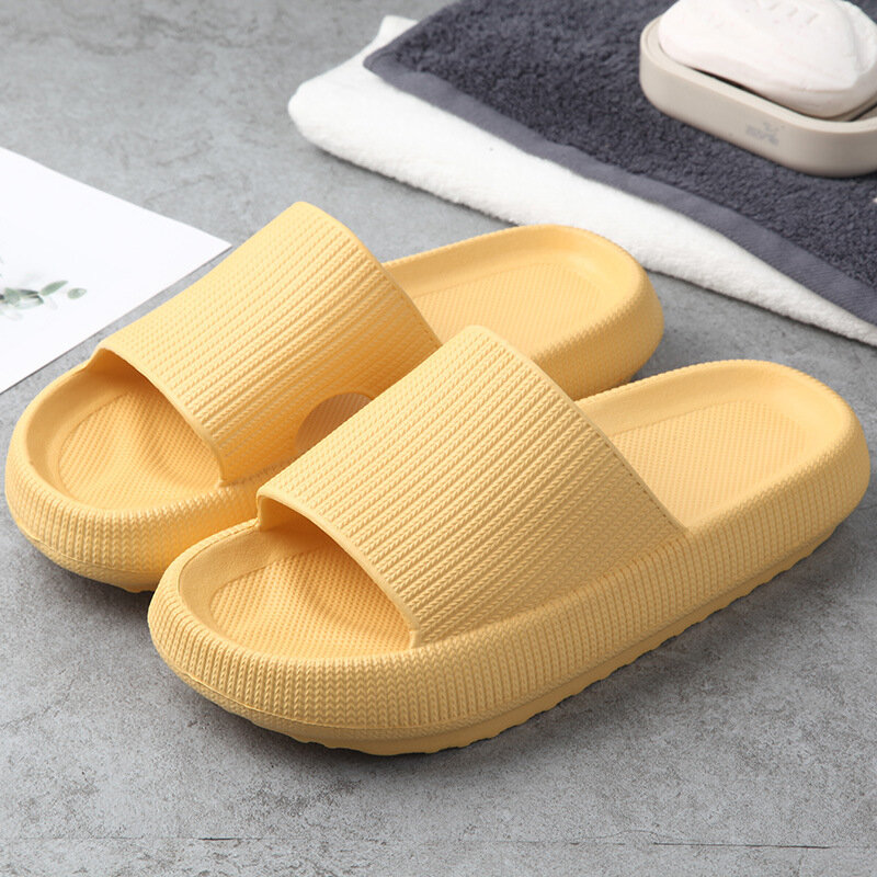 WOTTE-Zapatillas suaves con agujeros de EVA para mujer, zapatos de baño antideslizantes para interiores, sandalias de baño para el hogar