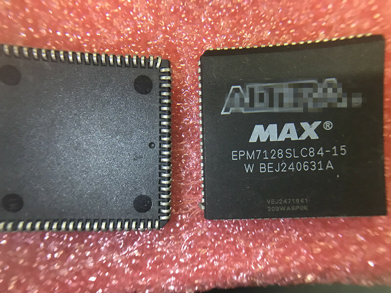 EPM7128SLC84-15 EPM7128SLC84 EPM7128 Marke neue und original chip IC