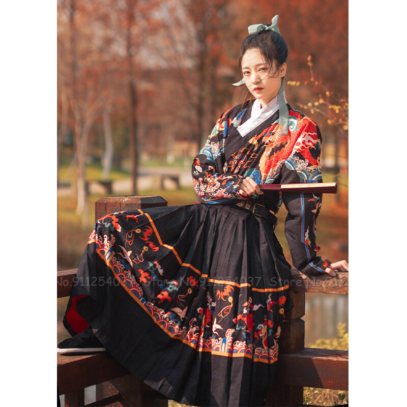 التقليدية مينغ سلالة Hanfu فستان الرجال النساء النمط الصيني التنين كرين طباعة الجلباب ثوب الأزواج الرجعية فستان تأثيري حلي