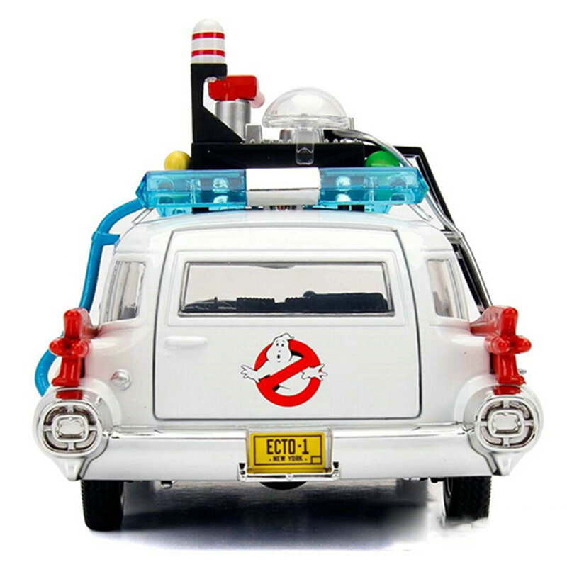 1:24 1984 Ghostbusters aleación diecast modelo de coche clásico simulación retro colección Vehículo de metal juguete coleccionable obra de arte de tráfico