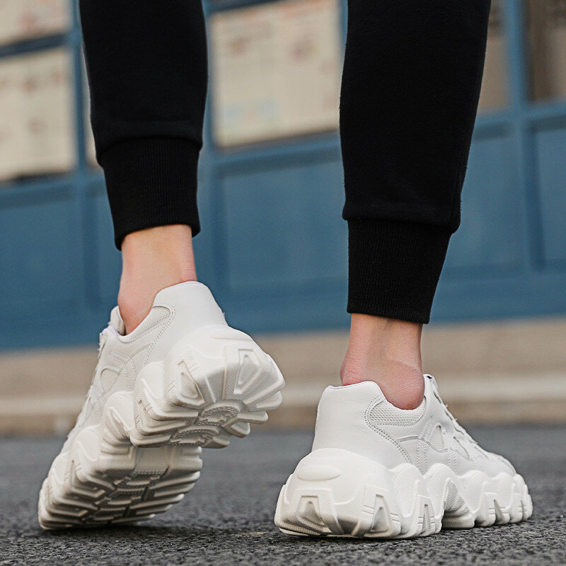 2020 mężczyźni trampki wygodne moda mężczyźni buty przyczynowe antypoślizgowe Zapatos Hombre odkryty lekkie oddychające buty mężczyźni Sneakers