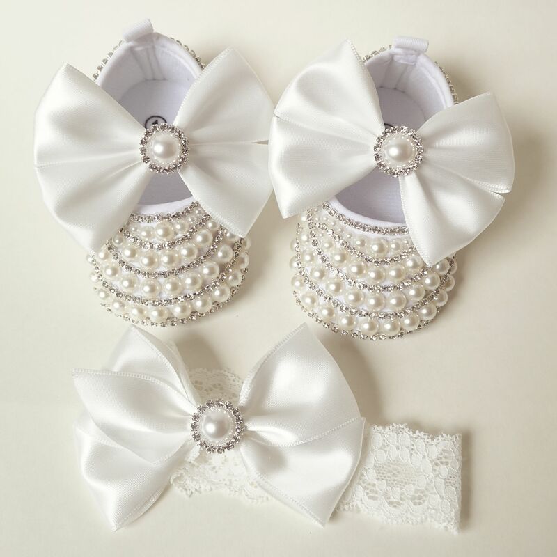 QYFLYXUE-zapatos de princesa para bebé recién nacido, calzado de graduación diurna, suela suave perforada a mano, hecho a mano con diamantes de perlas