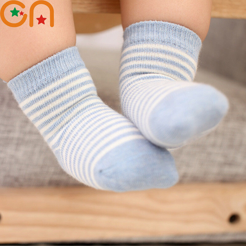 5 пар / группа детей с мягкими хлопчатобумажными носками у маленьких детей и маленьких детей модные полосы теплая осень и зима у детей в возрасте 0-8 лет мультяшные носки