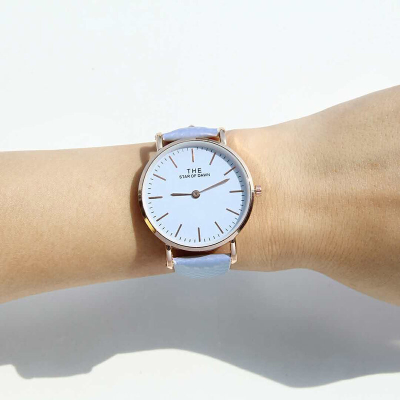Marca de moda Relógios Simples Mulheres Descolorir Relógio de Quartzo Das Senhoras relógios de Pulso Feminino Relógio Mudam de Cor no Sol