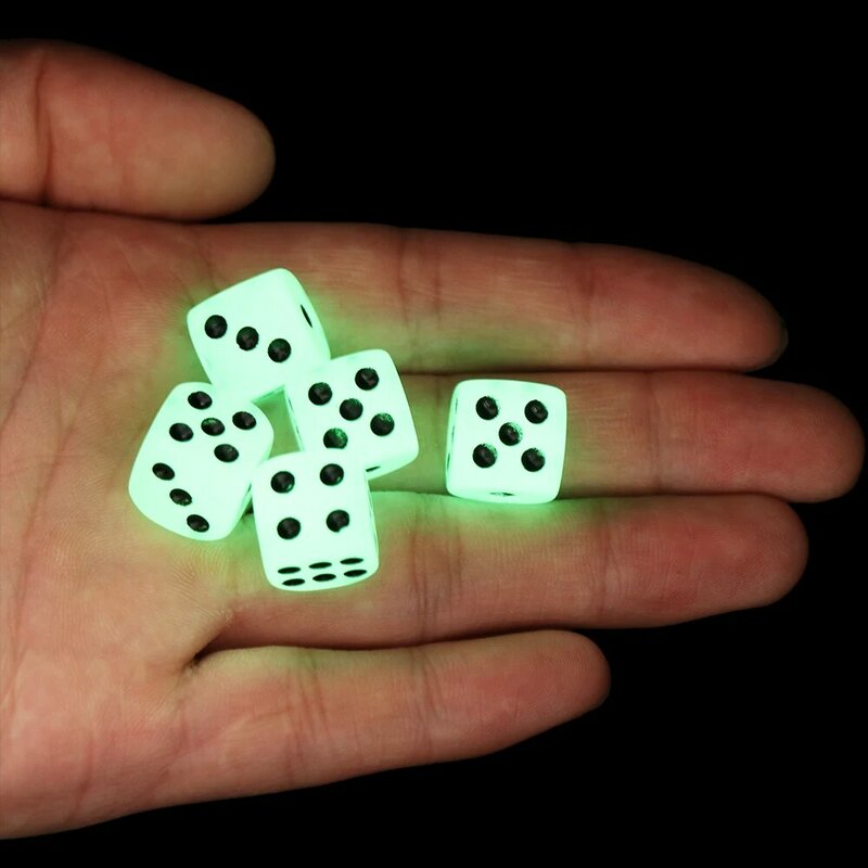 5 Pcs 14Mm 6 Zijdig Noctilucent Dobbelstenen Cubes Nachtlampje Lichtgevende Fun Night Bar Ktv Entertainment Game Dices Dices drinken Tool