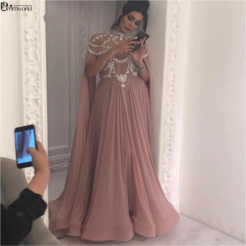 Vestido de noite formal muçulmano rosa corado, Gola alta, Chiffon Cristal, Kaftan Islâmico, Vestido de noite longo árabe, Ilusão, Dubai, 2024