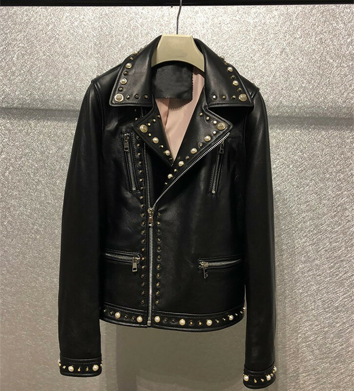 High quality genuine leather rivets jackets coat Women's moto & Biker jackets Spring autumn sheepskin leather short coat D946
