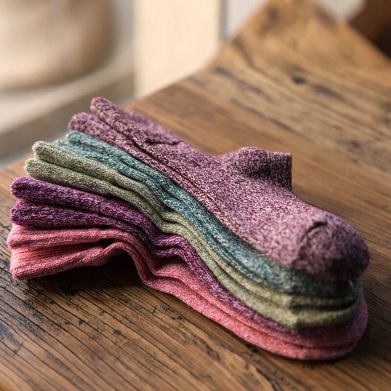 Calcetines de punto grueso abrigados de invierno de moda de otoño calcetines elásticos gruesos de Harajuku para mujer