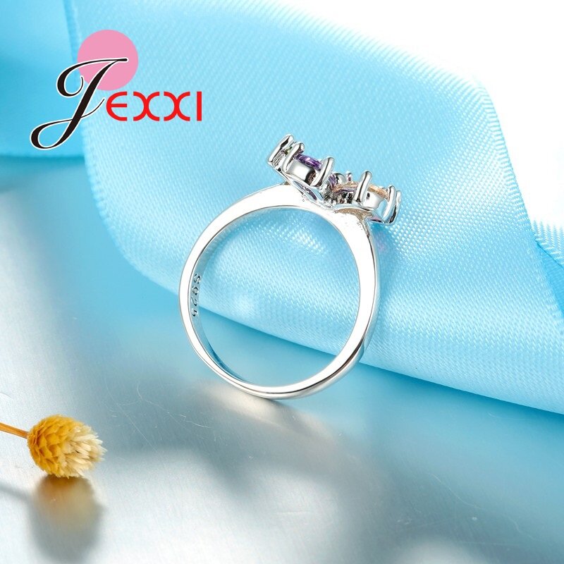 ที่สวยงามดอกไม้รูปทรงคริสตัล925เงินสเตอร์ลิงสตรีงานแต่งงานแหวนหมั้นแหวนแฟชั่นเครื่องประดับนิ้วมือ