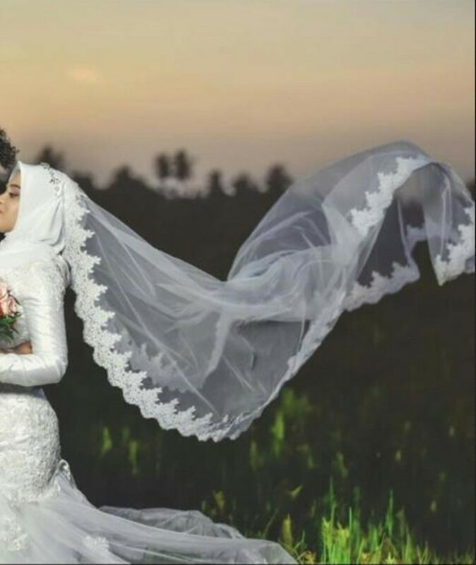 أبيض عاجي 1 طبقات طرحة زفاف دانتيل حافة مصلى طول اكسسوارات الزفاف الحجاب مع مشط حجاب الزفاف