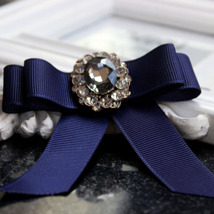Gratis Verzending Nieuwe Mannelijke Mode Man Koreaanse Kleding Wilde Kristal Overhemd Stropdas Knoop Broche Hals Decoratie Vrouwelijke Stof Boog tie
