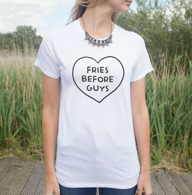 Надпись "Fries Before Guys" буквенный принт женский Harajuku хлопковая Повседневная рубашка для детей; Цвет белый, черный; Футболка Большой Размеры Hipster ...