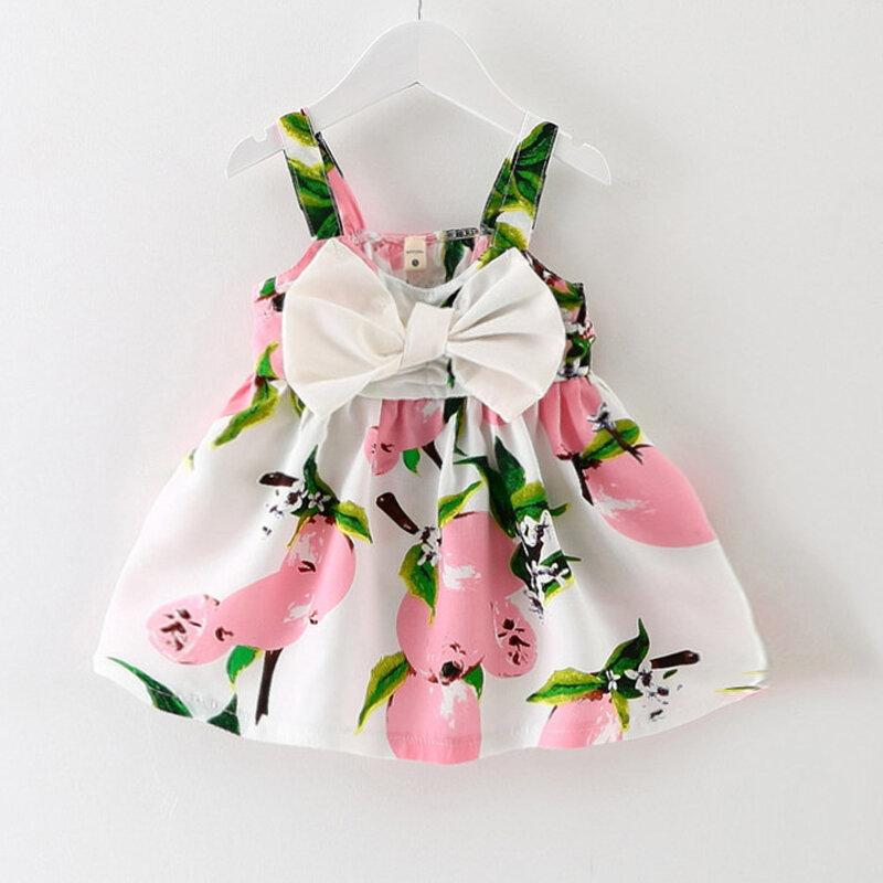 2018 Fashion style Summer Fashion New Baby Little Girls Clothing Small Flying Sleeves Lace Bow Backless Princess Girls Dress