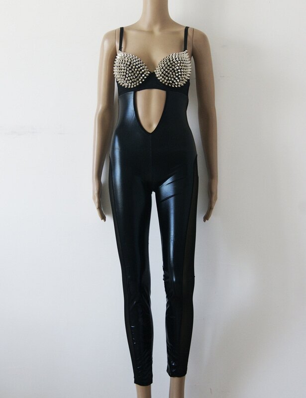 새로운 디자인 블랙 섹시 의상 섹시 할로우 가죽 점프 슈트, 핫 세일, 어깨 스트랩 긴 Catsuit 리벳 W7713