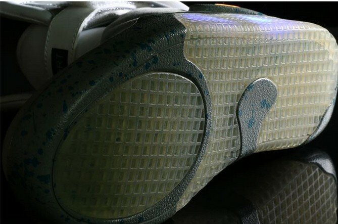 تأثيري أحذية العودة إلى المستقبل مصباح ليد أحذية الهواء ماج نمط الملكية الولايات المتحدة الأمريكية موضة أحذية عالية USB تهمة