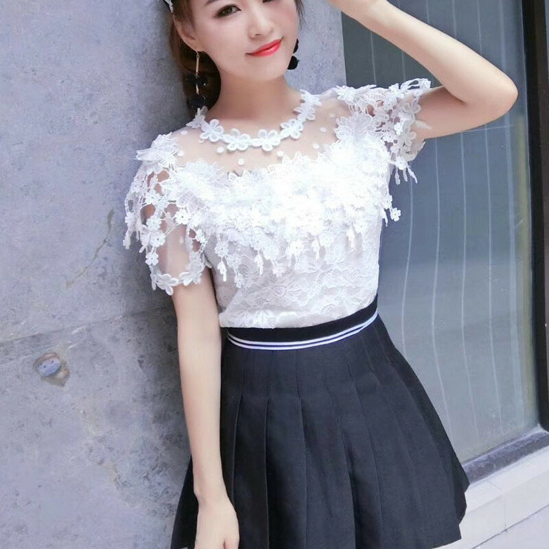 2018 New Summer Autumn Women Lace Blouse Sweet Floral Hollow Out Lace Shirt Female Backless Mesh Blouses Blusas Short Tops AB929