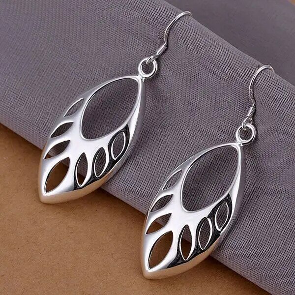 Pretty Silver Plated Earrings For Women Wholesale Charm Christmas Gifts Fashion Jewelry Hollow Beads Earrings E231