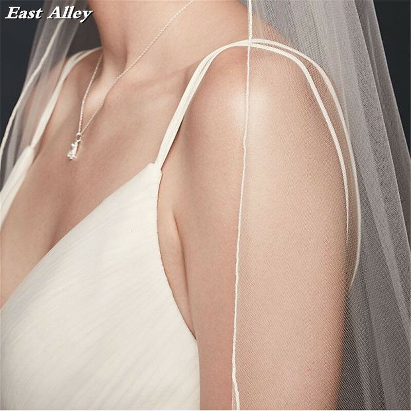 Simple One Tier Fingertip Wedding Bridal Veil with Pencil Edge