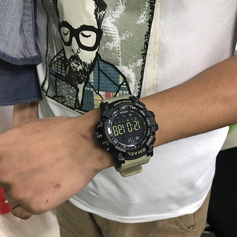 SMAEL Sport Watch mężczyźni moda wojskowy Running LED wyświetlacz cyfrowy zegarek wodoodporne męskie zegarki zegar relogio masculino 2017