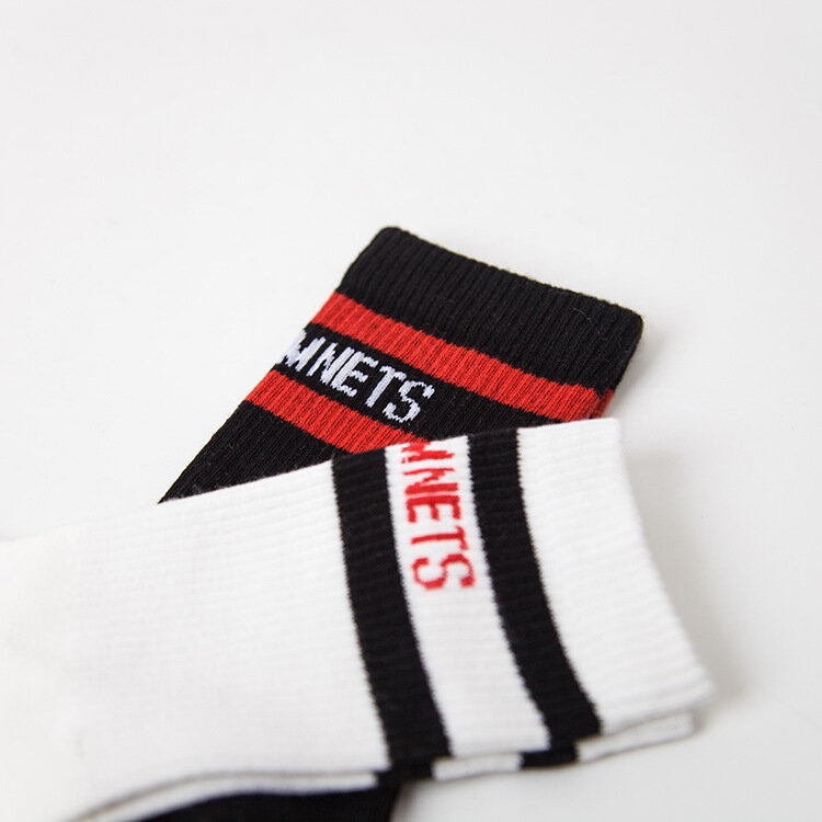 Calcetines de algodón con letras VT para hombre y mujer, medias de punto de dos barras, moda deportiva y de ocio, novedad