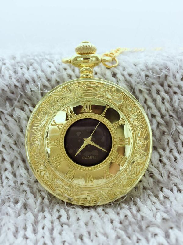 Reloj de bolsillo Vintage con números romanos dorados, relojes de bolsillo Steampunk antiguos, reloj colgante de collar de marca de lujo Unisex con cadena