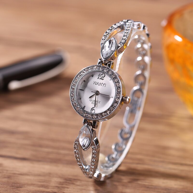 MINHIN Nova Chegada Pulseira Relógio Para Senhoras Liga Rose Banhado A Ouro de Luxo Cristal Relógio De Pulso Mulheres Vestido Relógios de Quartzo