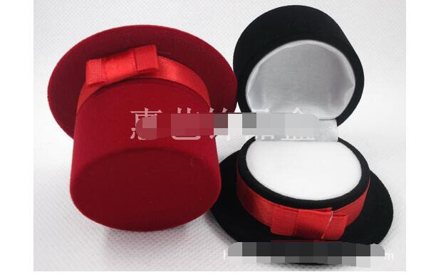 Caja de joyería de terciopelo para hombre y mujer, nuevo y bonito sombrero, contenedor de regalo, fundas de transporte en negro y rojo, 20 unids/lote