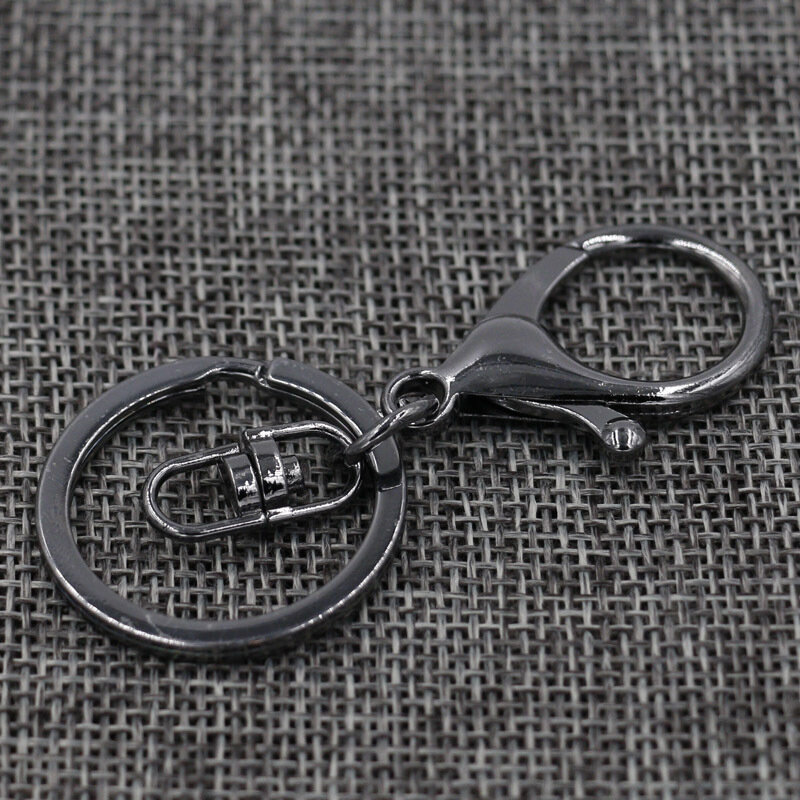 1 PCS Mannelijke en vrouwelijke algemene Eenvoudige Metalen 3 Kleur Wilde Sleutelhanger voor Vrouwen Charms Auto Sleutelhanger Hanger vrouwen Accessoires