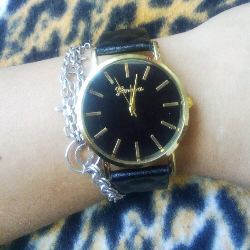 2018 relógio de pulso com pulseira de couro artificial, relógio casual preto de quartzo para mulheres e homens, cinto de xadrez e pulseira simples para meninas, venda imperdível