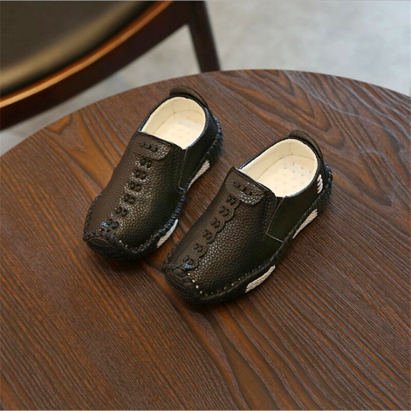 Baby shoes boys girls1-10 years old soft bottom black children's shoes spring autumn boys baby England small white shoes sneaker