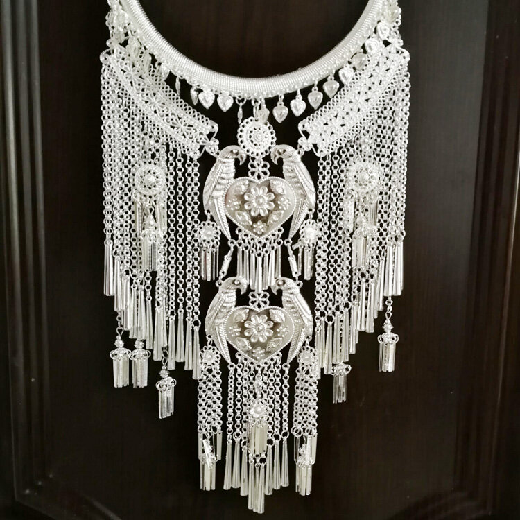 Новинка, великолепное серебряное ожерелье Miao, 28 моделей, аксессуар для выступлений на сцене, огромное искусство
