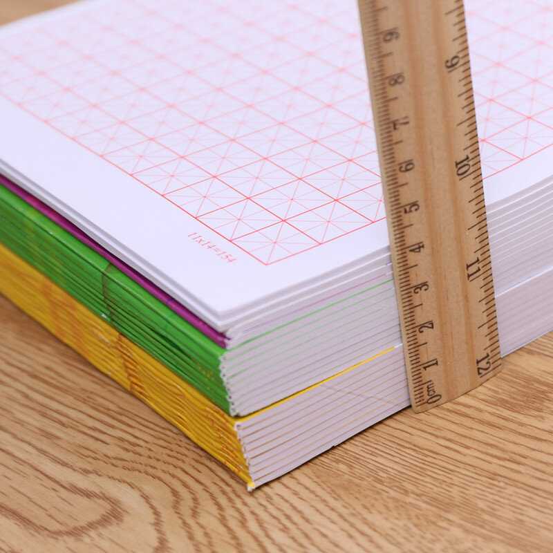 新しい中国の文字のエクササイズブックグリッドの練習空白の正方形の紙中国の運動用キス。サイズ6.9*9インチ、20冊/セット