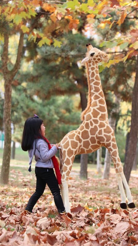 Dorimytrader 5.2 pés maior girafa brinquedo de pelúcia simulação gigante animal girafa boneca para crianças presente casa deco 63 polegada 160cm
