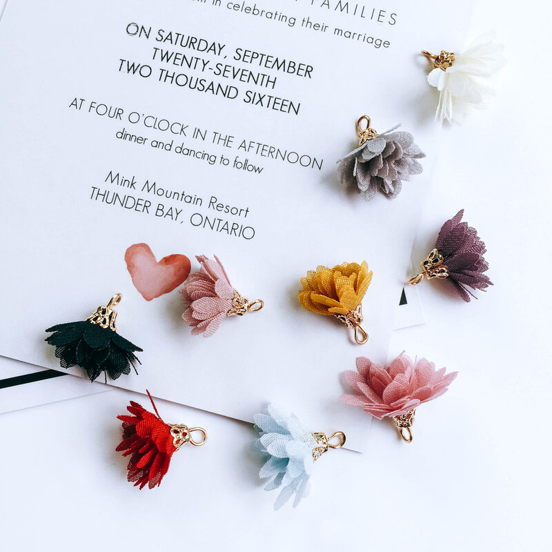 Zeroup-pendientes de flores de 9 colores mezclados, accesorios, colgante, collar, Dijes, Joyería, bricolaje, Material hecho a mano, 10 piezas