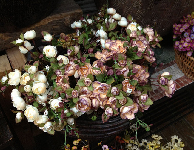 コンセント小さなティーローズフラワー人工花工場シミュレーション結婚式の花の買い物花で開いた新築祝い