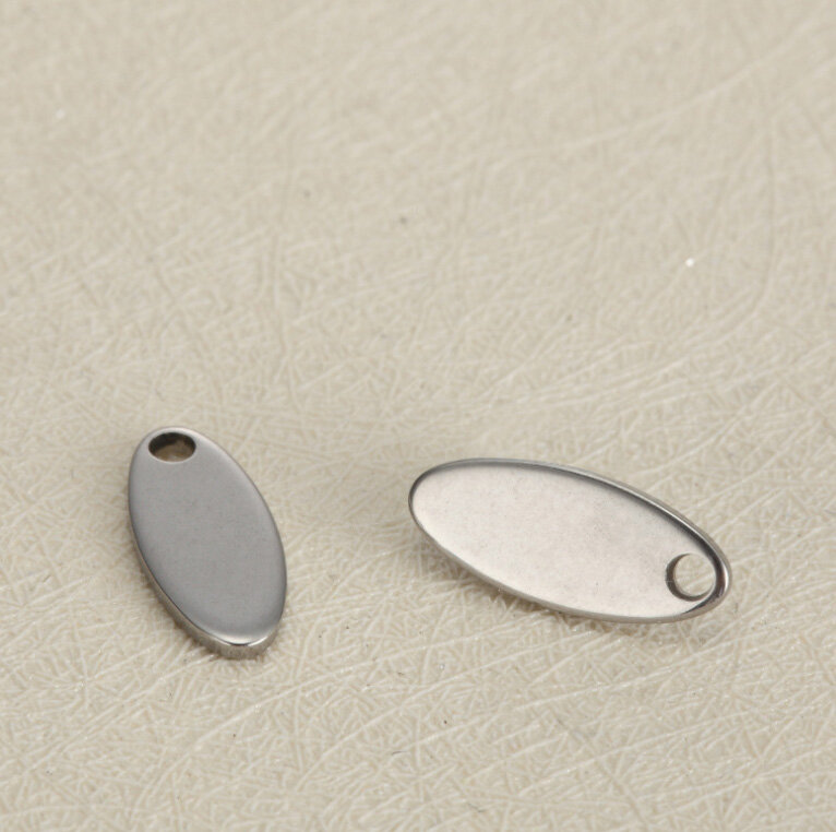 Etiqueta pequeña personalizada de 5x12mm con forma ovalada, abalorio de acero inoxidable, abalorio personalizado, grabado láser con su propio logotipo